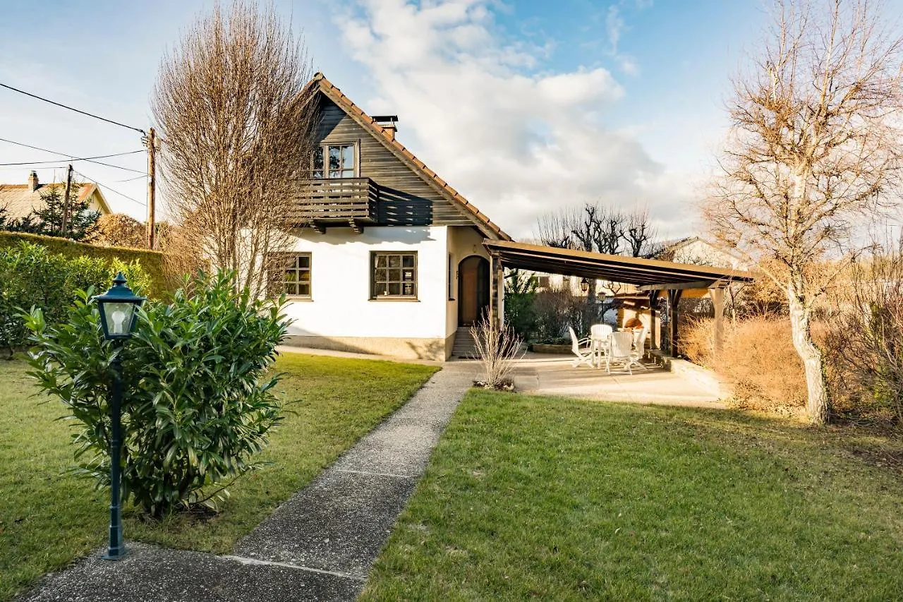Knusperhauschen With Pool Villa Vienna Holiday home
